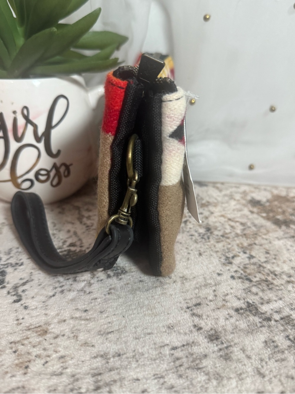 Pendleton Southwestern Wool wristlet/crossbody in Red, Mustard & Brown NWT - Picture 5 of 7